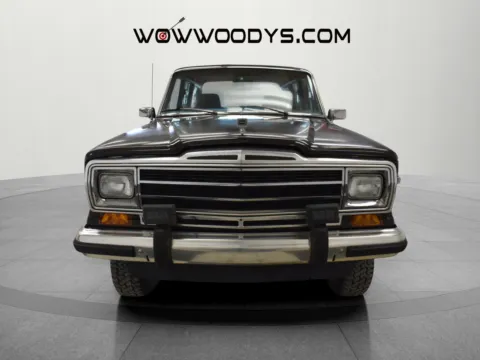 More photos of 1989 Jeep Grand Wagoneer at MAG CDJR, MO