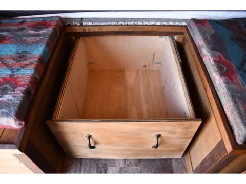 More photos of 1988 Ford E-350 Super Club Wagon XL at MAG CDJR, MO