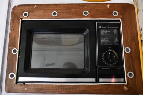 More photos of 1983 Prowler Regal at MAG CDJR, MO