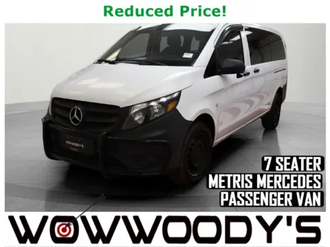 White 2017 Mercedes-Benz Metris Passenger Van Passenger for sale in Chillicothe, MO