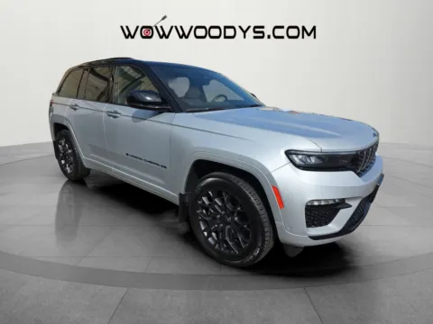 Another view of 2024 Jeep Grand Cherokee 4xe Summit Reserve for sale in Chillicothe, MO at MAG CDJR