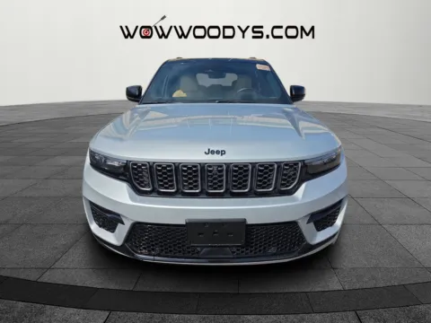 Photos of 2024 Jeep Grand Cherokee 4xe Summit Reserve for sale in Chillicothe, MO at MAG CDJR