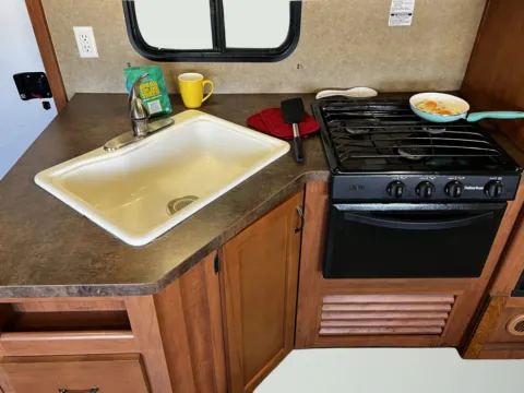 More photos of 2014 Forest River Grey Wolf 28BH at MAG CDJR, MO