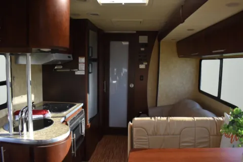 More photos of 2009 Coachmen Prism M 230 at MAG CDJR, MO