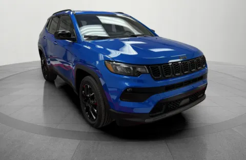 More photos of 2026 Jeep Compass Latitude at MAG CDJR, MO