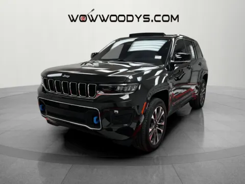 Photos of 2024 Jeep Grand Cherokee 4xe Overland for sale in Chillicothe, MO at MAG CDJR