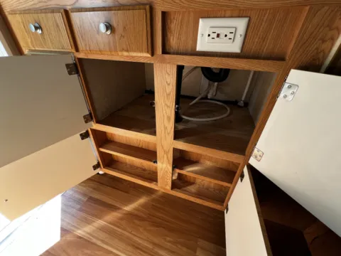 More photos of 2010 Northstar TC650 at MAG CDJR, MO