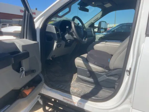 More photos of 2021 Ford Super Duty F-450 DRW XL 4WD Crew Cab 179 WB 60 CA at MAG CDJR, MO