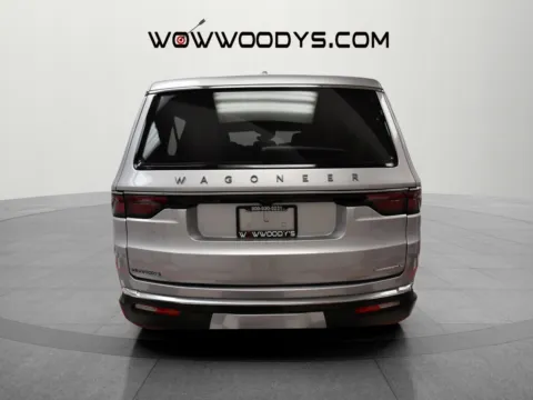 More photos of 2023 Jeep Wagoneer L Series II at MAG CDJR, MO