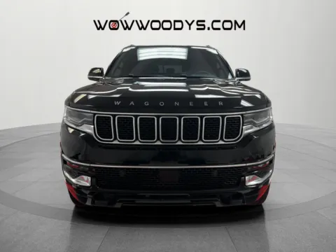 Another view of 2023 Jeep Wagoneer 4x4 for sale in Chillicothe, MO at MAG CDJR