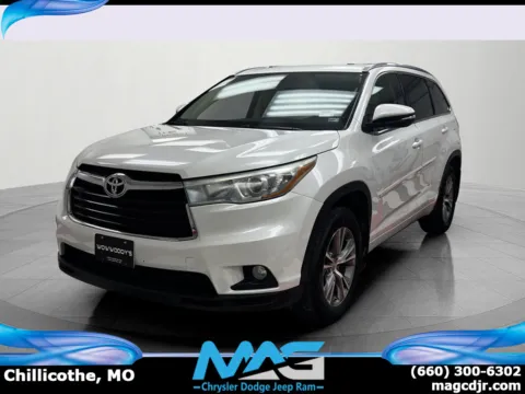 White 2015 Toyota Highlander XLE for sale in Chillicothe, MO
