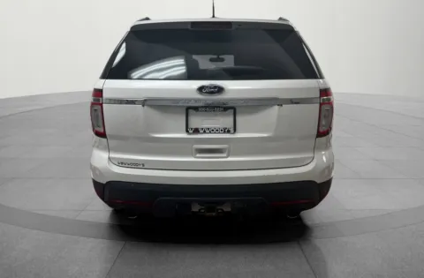 More photos of 2014 Ford Explorer XLT at MAG CDJR, MO