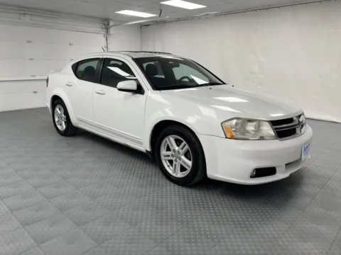 White 2013 Dodge Avenger SXT for sale in Chillicothe, MO