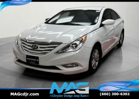 White 2013 Hyundai Sonata GLS for sale in Chillicothe, MO