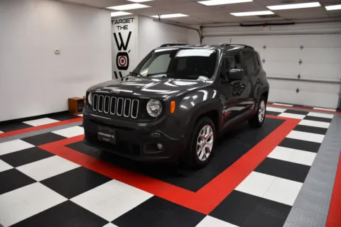 Photos of 2018 Jeep Renegade Latitude for sale in Chillicothe, MO at MAG CDJR