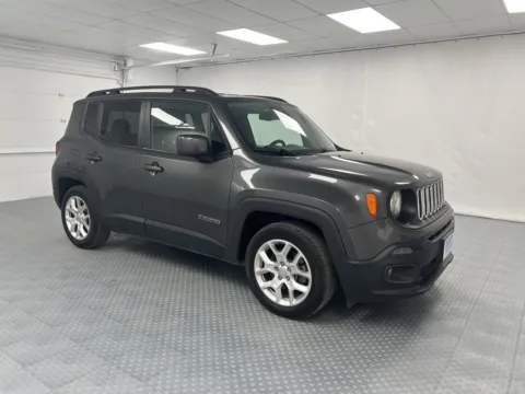 More photos of 2018 Jeep Renegade Latitude at MAG CDJR, MO