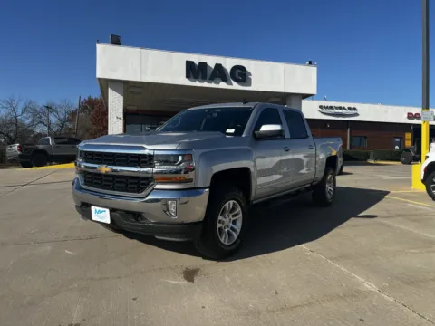 Silver 2017 Chevrolet Silverado 1500 LT for sale in Chillicothe, MO