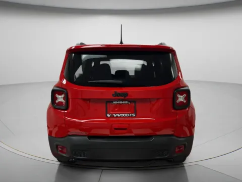 More photos of 2022 Jeep Renegade Altitude at MAG CDJR, MO