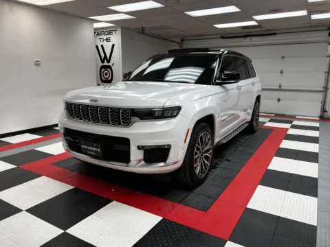 Photos of 2021 Jeep Grand Cherokee L Summit Reserve for sale in Chillicothe, MO at MAG CDJR