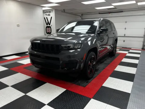 Gray 2023 Jeep Grand Cherokee L Altitude for sale in Chillicothe, MO