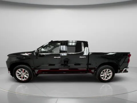 More photos of 2022 Chevrolet Silverado 1500 LTD LTZ at MAG CDJR, MO