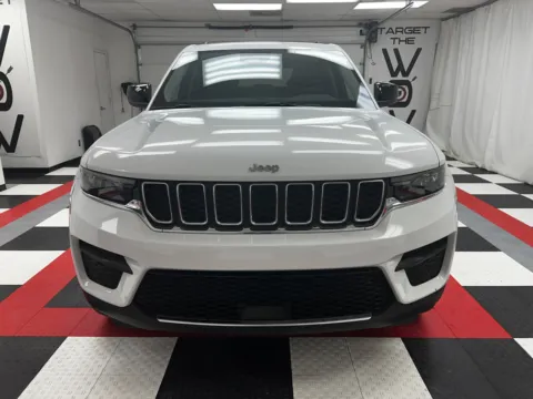 Photos of 2024 Jeep Grand Cherokee Laredo for sale in Chillicothe, MO at MAG CDJR