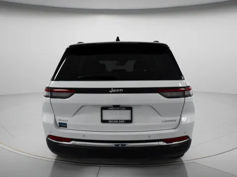 More photos of 2024 Jeep Grand Cherokee Laredo at MAG CDJR, MO