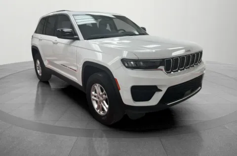 More photos of 2024 Jeep Grand Cherokee Laredo at MAG CDJR, MO