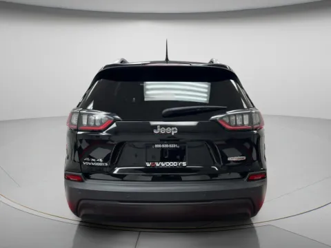 More photos of 2020 Jeep Cherokee Latitude Plus at MAG CDJR, MO