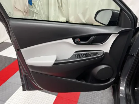 More photos of 2023 Hyundai Kona SEL at MAG CDJR, MO