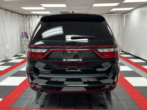 More photos of 2023 Dodge Durango Hemi Orange at MAG CDJR, MO