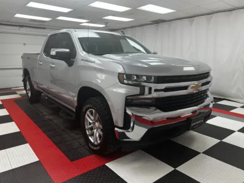 More photos of 2020 Chevrolet Silverado 1500 LT at MAG CDJR, MO