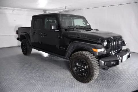 Black 2022 Jeep Gladiator Willys Sport for sale in Chillicothe, MO