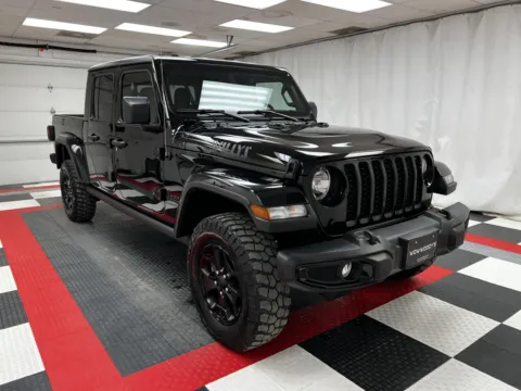 Another view of 2022 Jeep Gladiator Willys Sport for sale in Chillicothe, MO at MAG CDJR