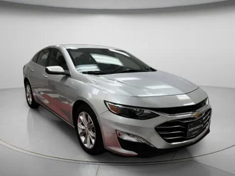 Photos of 2022 Chevrolet Malibu LT for sale in Chillicothe, MO at MAG CDJR