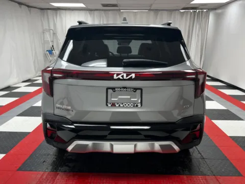 More photos of 2024 Kia Seltos SX at MAG CDJR, MO