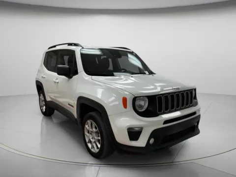 Photos of 2023 Jeep Renegade Latitude for sale in Chillicothe, MO at MAG CDJR