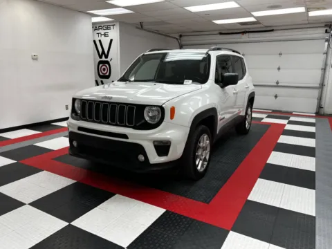 White 2023 Jeep Renegade Latitude for sale in Chillicothe, MO