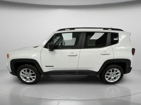 More photos of 2023 Jeep Renegade Latitude at MAG CDJR, MO