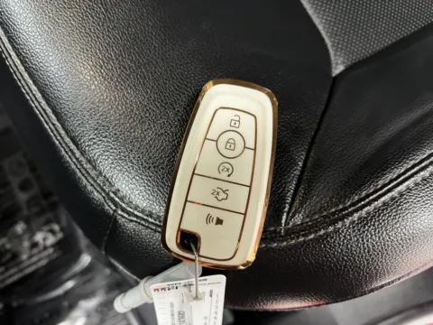 Photos of 2021 Ford Explorer Limited for sale in Chillicothe, MO at MAG CDJR