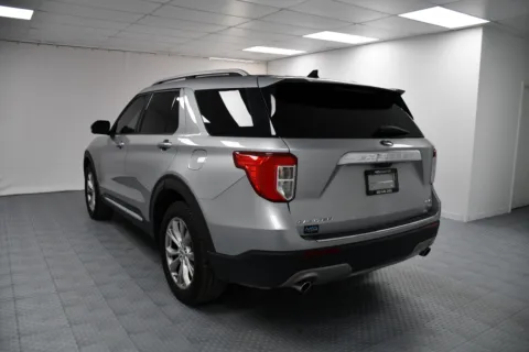 More photos of 2021 Ford Explorer Limited at MAG CDJR, MO