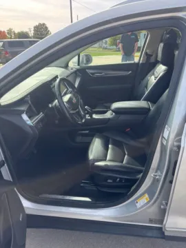 Another view of 2019 Cadillac XT5 Premium Luxury AWD for sale in Chillicothe, MO at MAG CDJR