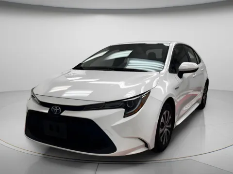 More photos of 2021 Toyota Corolla Hybrid LE at MAG CDJR, MO