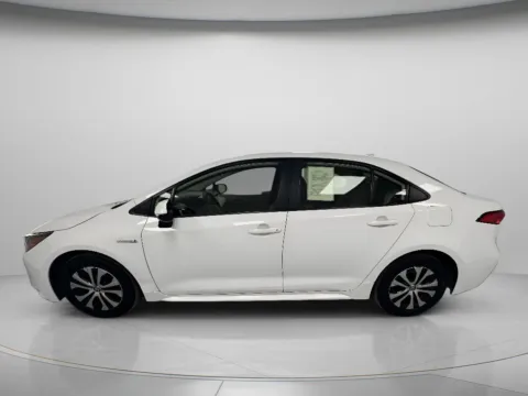 More photos of 2021 Toyota Corolla Hybrid LE at MAG CDJR, MO