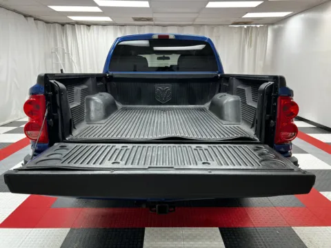 More photos of 2011 Ram Dakota Bighorn/Lonestar at MAG CDJR, MO