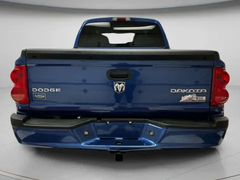 More photos of 2011 Ram Dakota Bighorn/Lonestar at MAG CDJR, MO