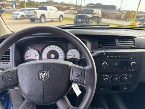 More photos of 2011 Ram Dakota Bighorn/Lonestar at MAG CDJR, MO