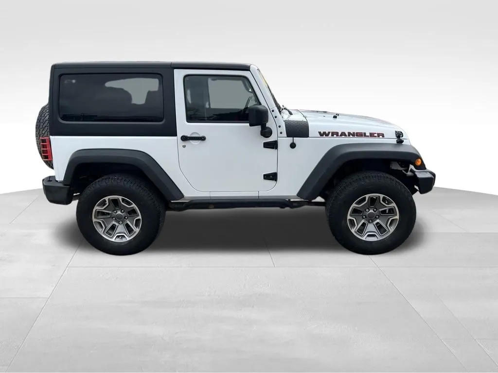 2015 Jeep Wrangler Sport photo 3