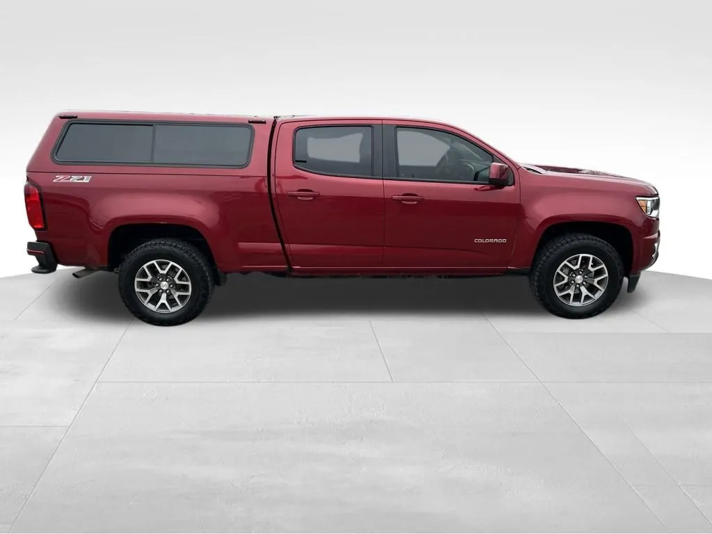 2018 Chevrolet Colorado Z71 photo 3