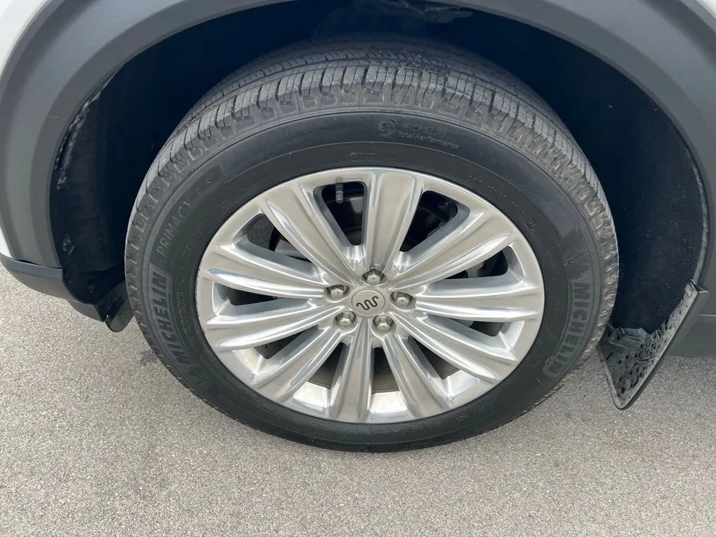 2023 Ford Explorer King Ranch photo 3